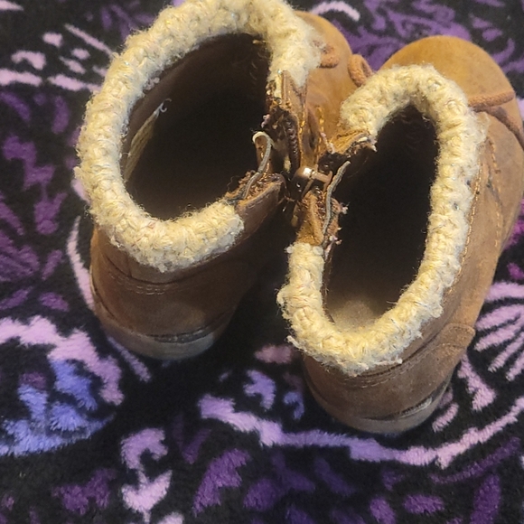 Boots - Picture 2 of 3